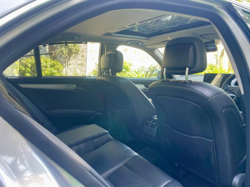 2011 Dec Mercedes Benz C200 Avantgarde (Petrol)