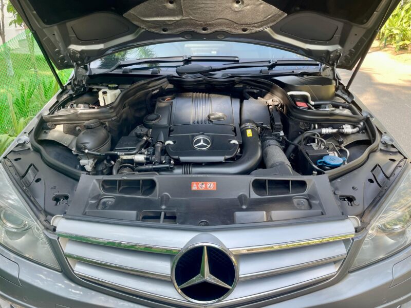 2011 Dec Mercedes Benz C200 Avantgarde (Petrol)