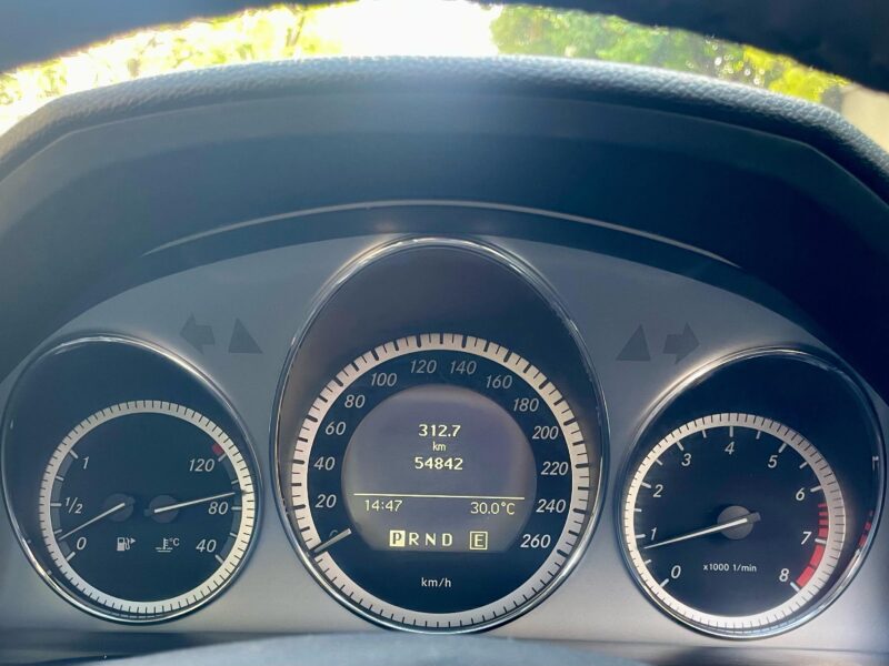 2011 Dec Mercedes Benz C200 Avantgarde (Petrol)
