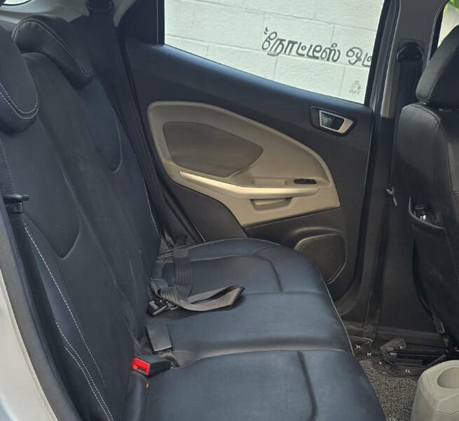 2016 Ford Ecosport Titanium MT (Petrol)