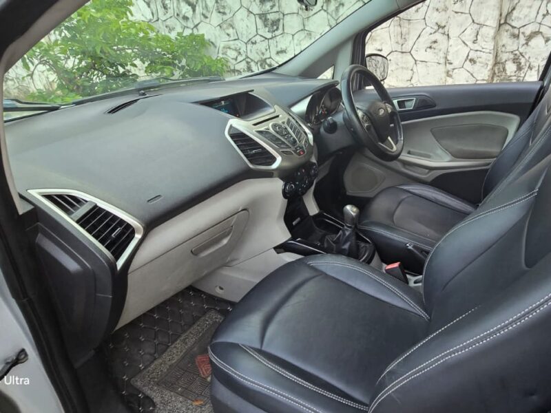 2016 Ford Ecosport Titanium MT (Petrol)