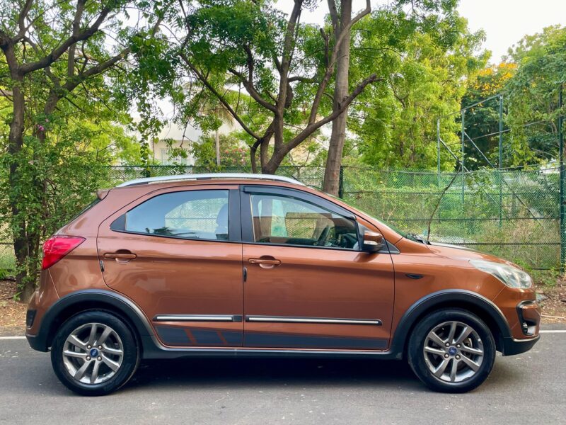 2019 Ford Freestyle Titanium Plus MT (Petrol)