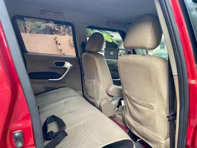2018 May Mahindra TUV 300 T8 (Diesel)