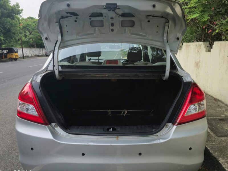 2015 Maruti Suzuki Swift Dzire LXI (O) Petrol