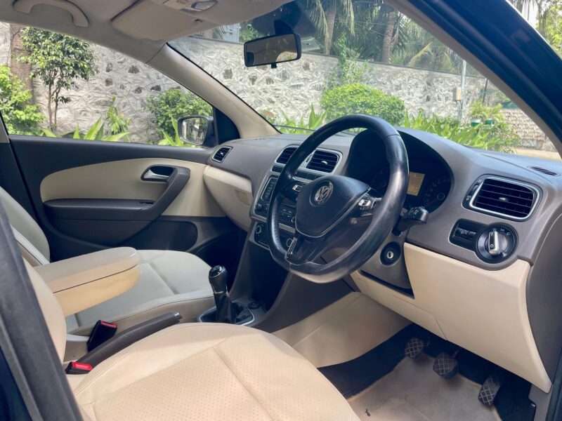 2015 June Volkswagen Vento Highline (Diesel)