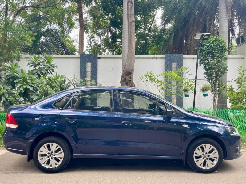 2015 June Volkswagen Vento Highline (Diesel)