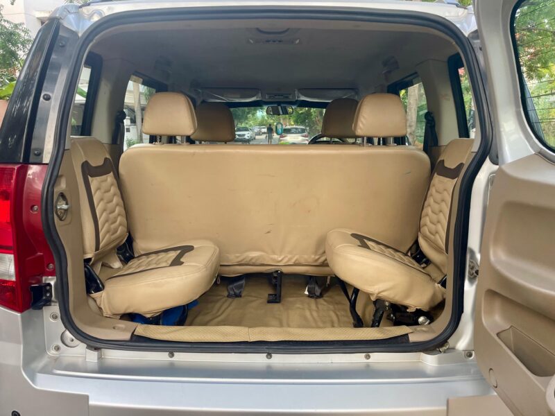 2017 April Mahindra TUV300 T8, MHawk100 (Diesel)