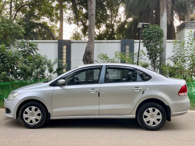 2010/2011 Reg VW Vento Trendline (Petrol)