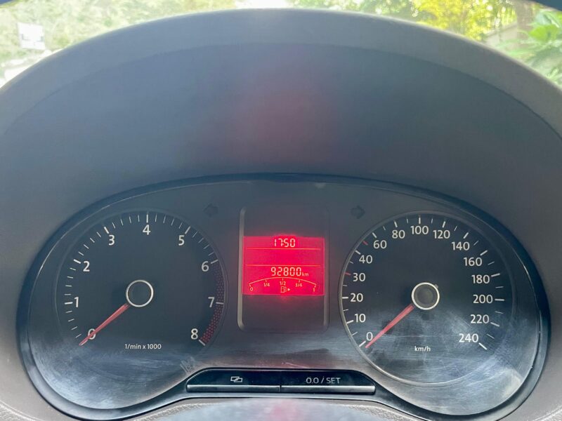 2010/2011 Reg VW Vento Trendline (Petrol)
