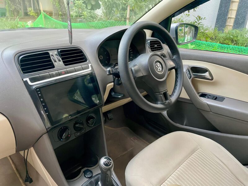 2010/2011 Reg VW Vento Trendline (Petrol)