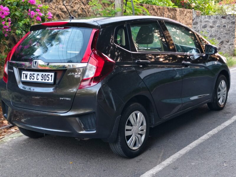 2016 HONDA JAZZ SV(Petrol)