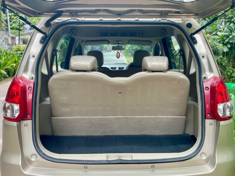 2012 Oct Maruti Suzuki Ertiga VDi (Diesel)