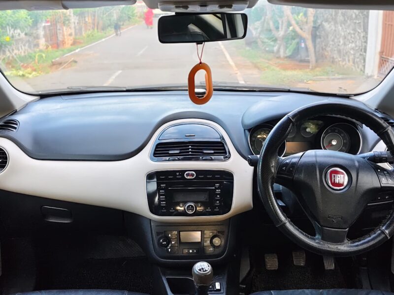 2014/2015 Jan Fiat Punto EVO Emotion (Petrol)