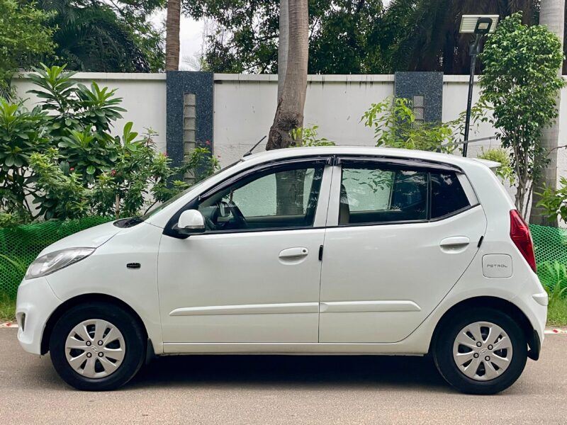 2012 March Hyundai i10 SPORTZ AT (Petrol)