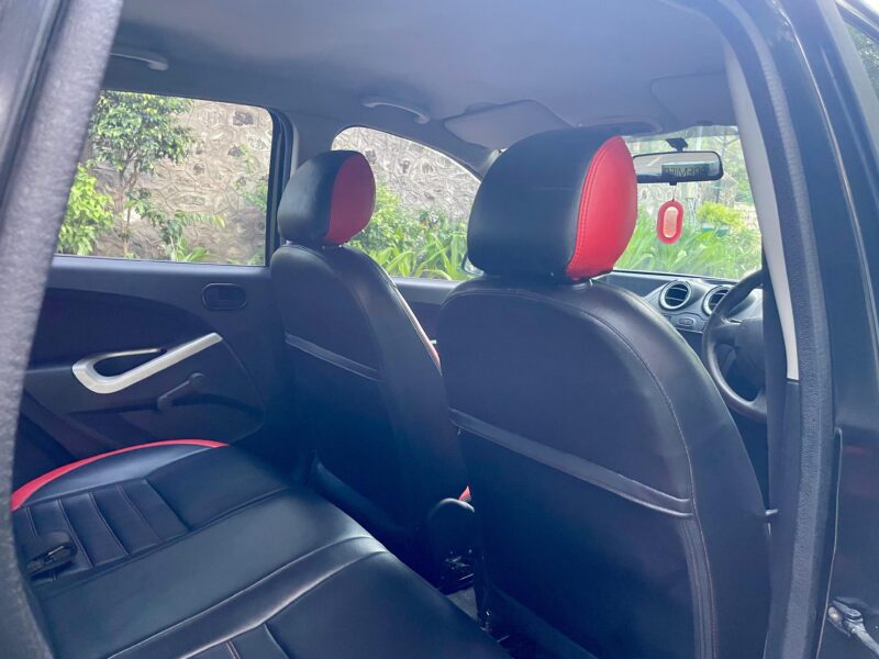 2010 July Ford Figo ZXi (Petrol)