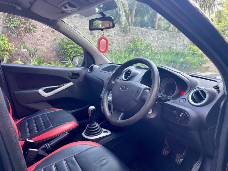2010 July Ford Figo ZXi (Petrol)