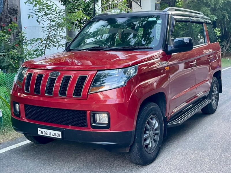 2017 Oct Mahindra TUV300 T10 (Diesel)