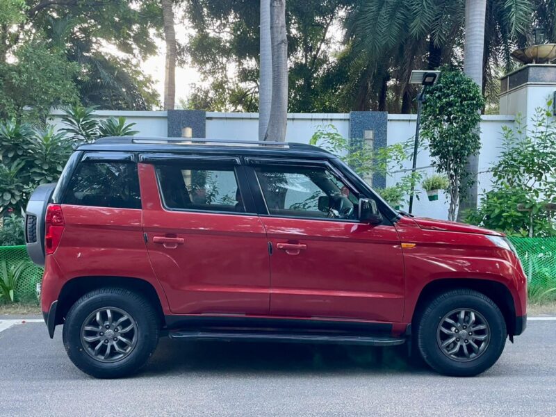 2017 Oct Mahindra TUV300 T10 (Diesel)