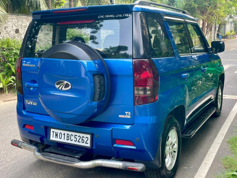 2017 June Mahindra TUV 300 T8 AS (Diesel)