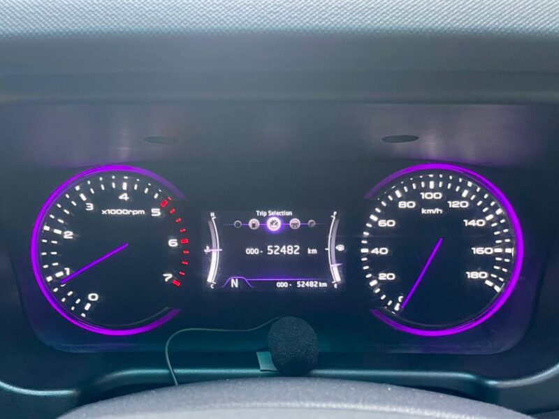 2018/2019 Jan Mahindra Marazzo M6 (Diesel)