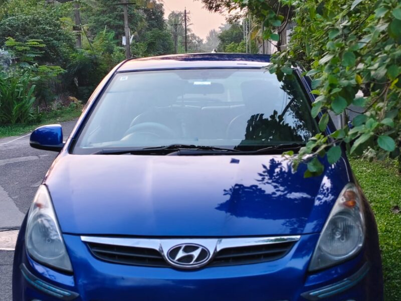 2010 Nov Hyundai i20 ASTA (Petrol)