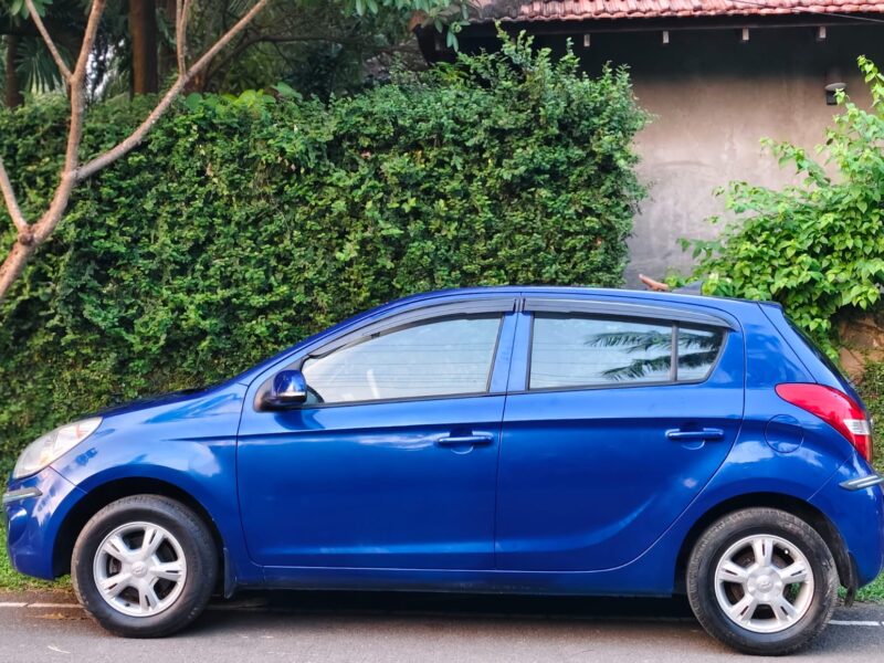 2010 Nov Hyundai i20 ASTA (Petrol)