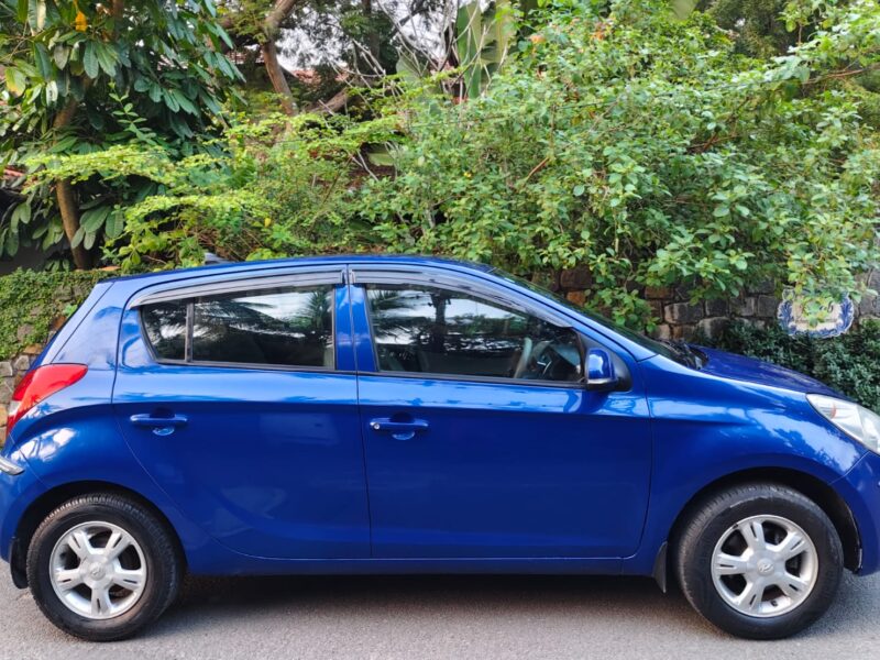 2010 Nov Hyundai i20 ASTA (Petrol)