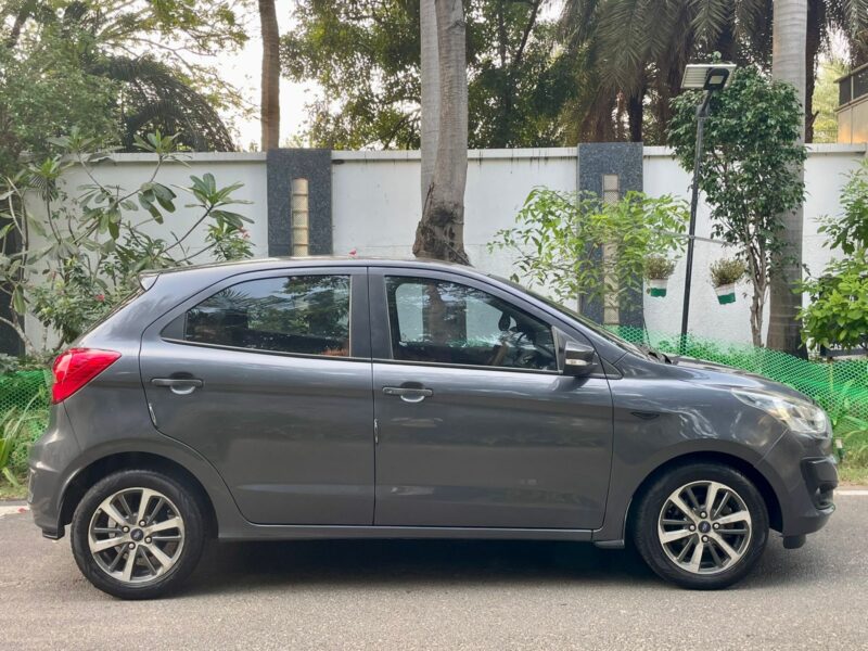 2020/2021 Jan Ford Figo Titanium (Petrol)