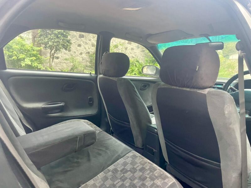 2004 Oct Maruti Suzuki Baleno LXi (Petrol)