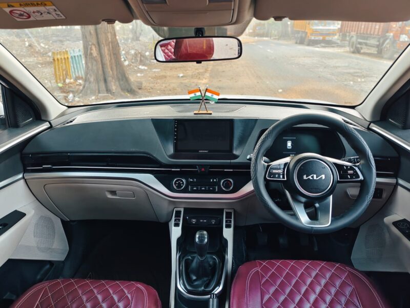 2022 Feb Kia Carens Prestige 1.4G 6MT(Petrol)