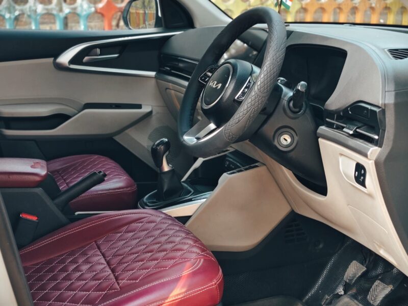 2022 Feb Kia Carens Prestige 1.4G 6MT(Petrol)