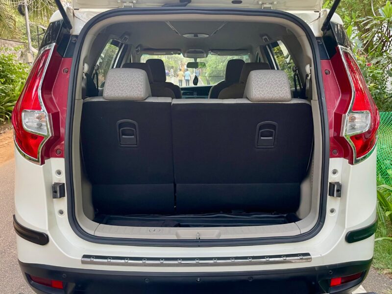 2021 Dec Mahindra Marazzo M2 (Diesel)