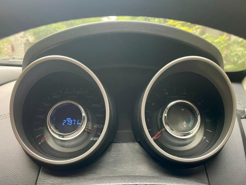 2018 Nov Mahindra XUV 500 W11 (Diesel)