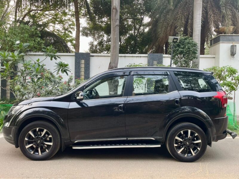 2019 Jan Mahindra XUV500 W11 AT (Diesel)