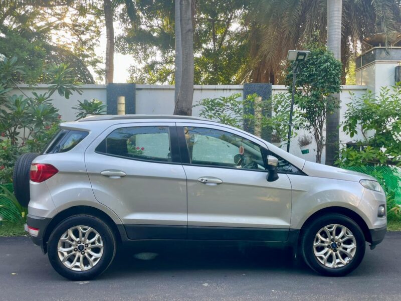 2016 April Ford Ecosport Titanium (Diesel)