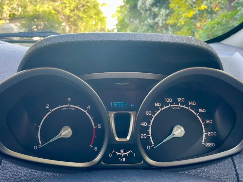 2016 April Ford Ecosport Titanium (Diesel)