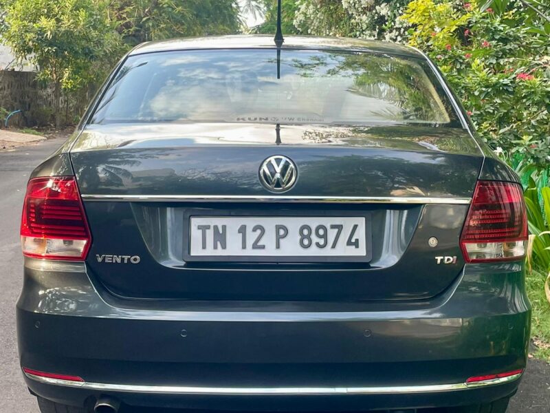 2016 Aug VW Vento Highline Plus AT (Diesel)