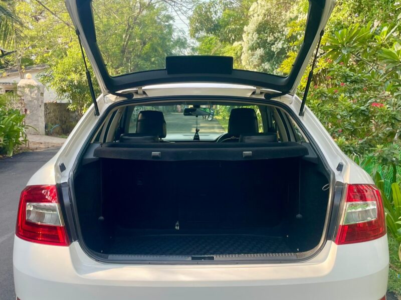 2017 May Škoda Octavia Ambition 1.4 (Petrol)