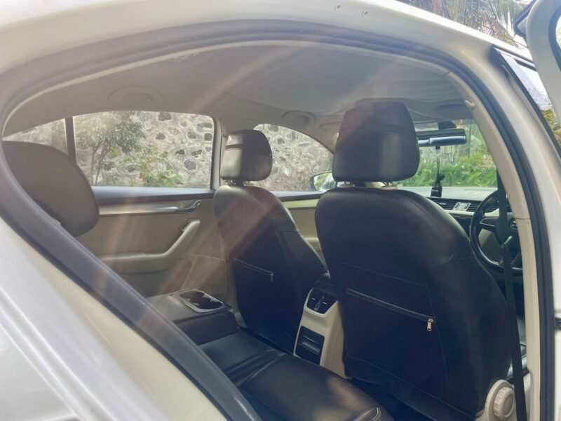 2017 May Škoda Octavia Ambition 1.4 (Petrol)