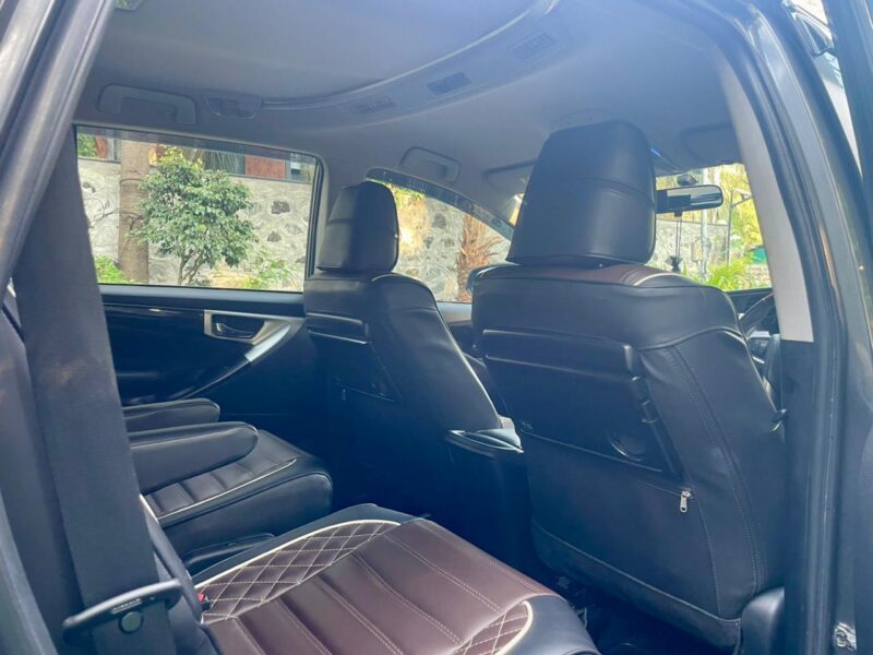 2022 June Toyota Innova Crysta V (Diesel)