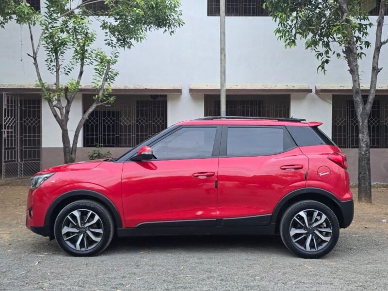 2020 September Mahindra Xuv300 W8 O Automatic (Diesel)