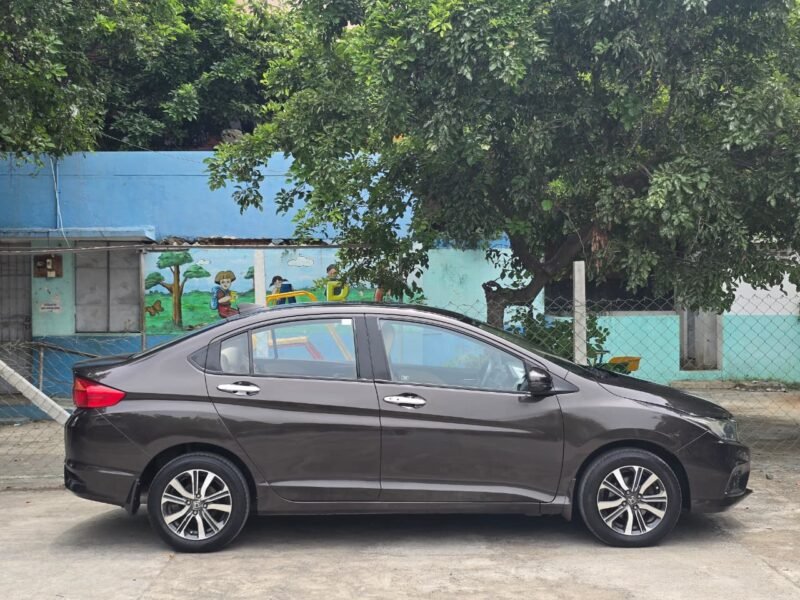 2017 July Honda City V MT (Petrol)