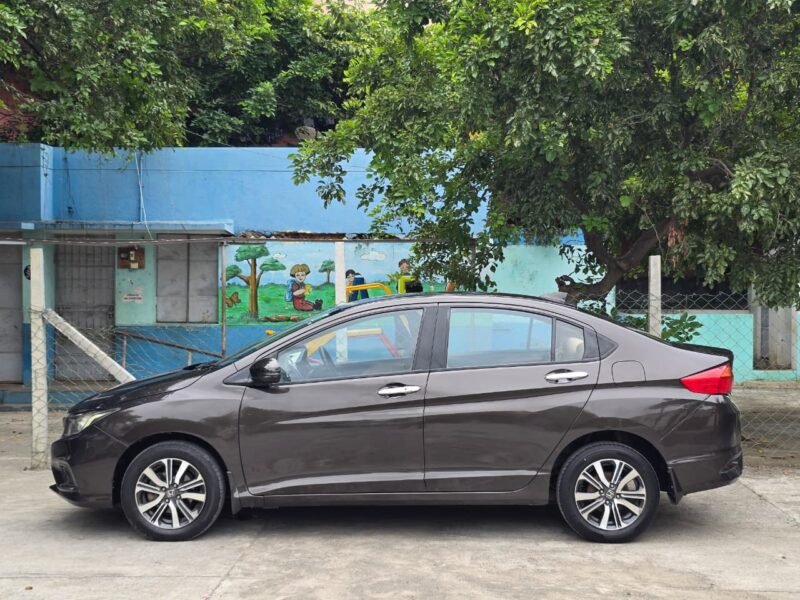 2017 July Honda City V MT (Petrol)