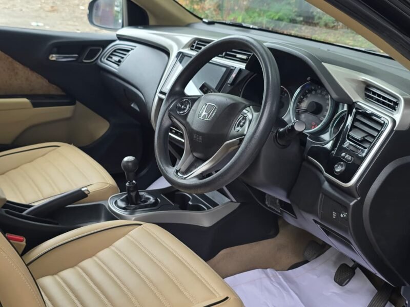 2017 July Honda City V MT (Petrol)