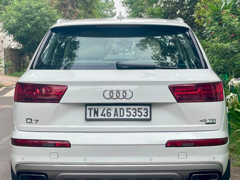 2019 July Audi Q7 45 TDI Technology pack AT (Diesel)
