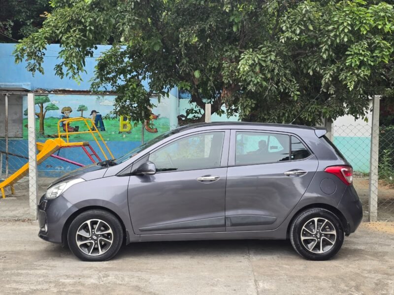 2017 October Hyundai Grand i10 Asta 1.2 CRDi(Diesel)