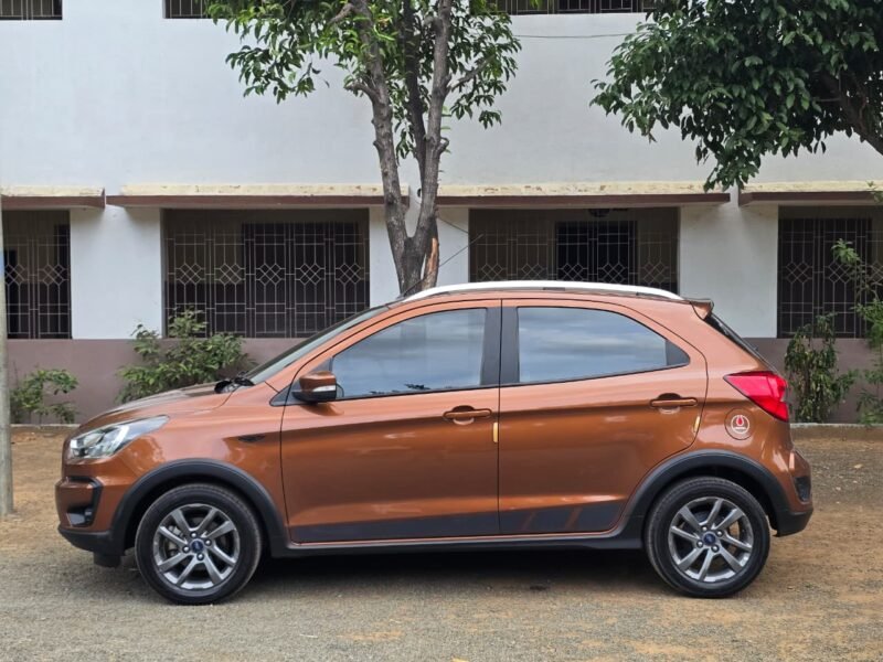2018 October Ford Freestyle Titanium (Diesel )