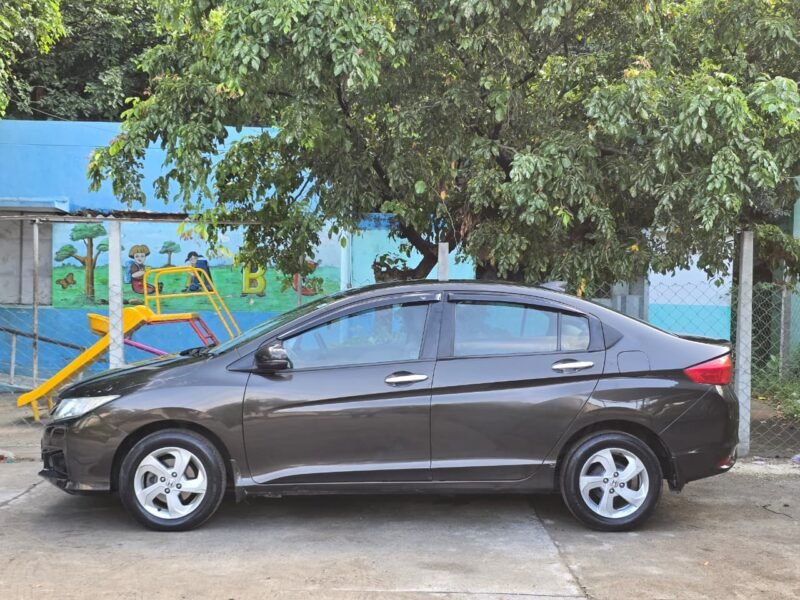 2016 November Honda City V MT (Petrol)