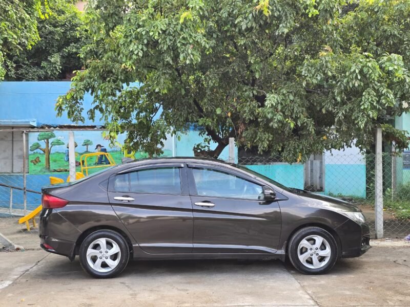 2016 November Honda City V MT (Petrol)