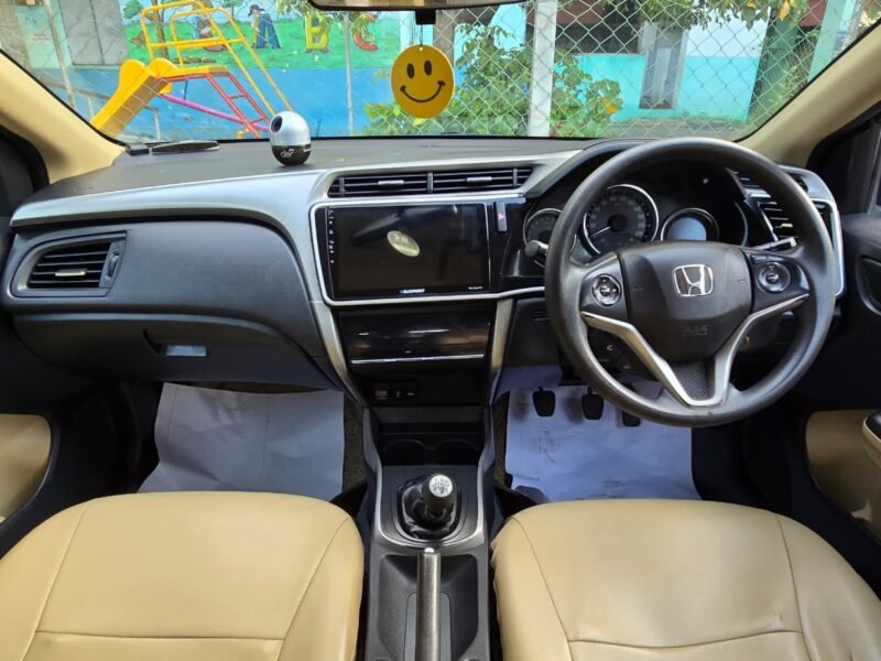 2016 November Honda City V MT (Petrol)